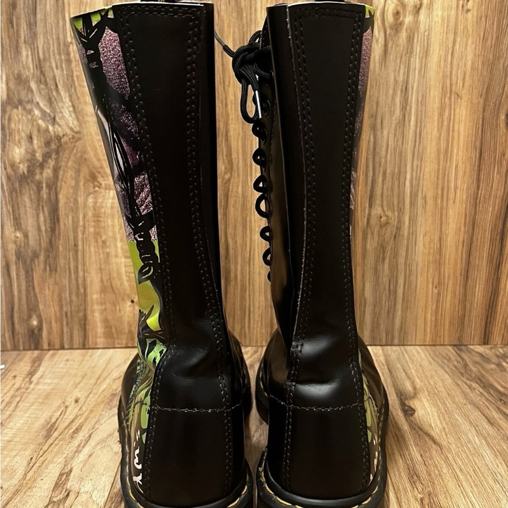 RARE Doc Marten graffiti 14 eye boots UK size 8 - Picture 7 of 11